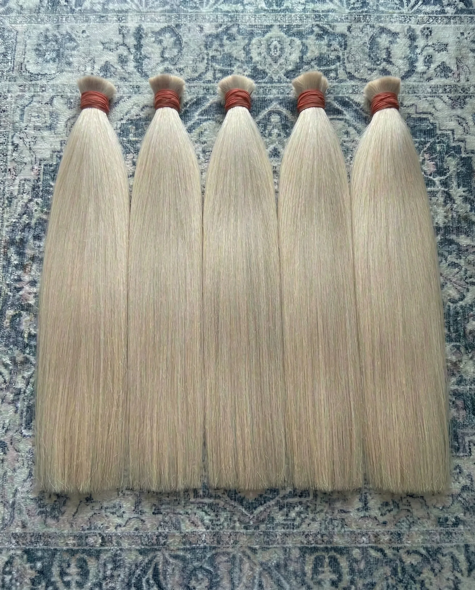 Platinová blond 40cm